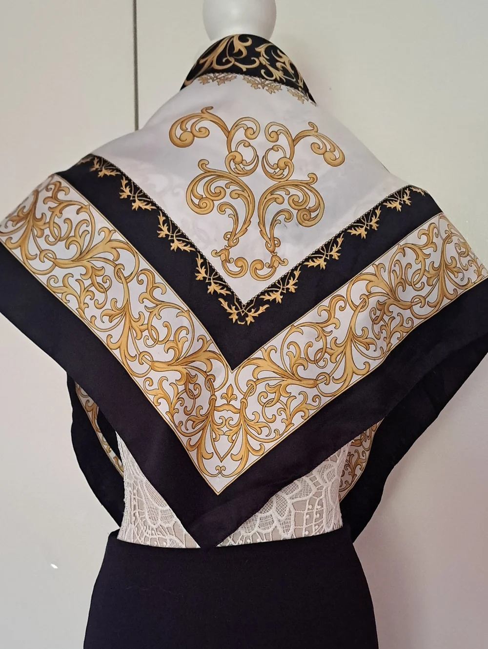 ITALIAN Elegant Black, White and Gold Baroque Silk Scarf
